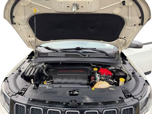 Used 2019 Jeep Compass Trailhawk w/ Cold Weather Group image 16