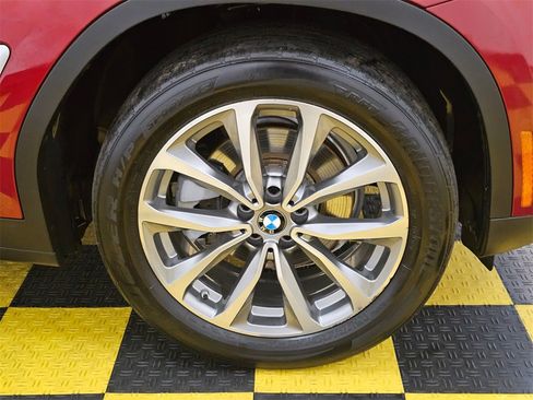 Used 2019 BMW X4 xDrive30i w/ Premium Package image 9