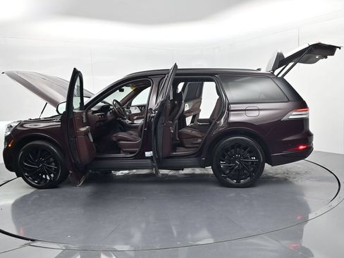 Used 2023 Lincoln Aviator Black Label w/ Jet Package AWD/4WD image 85