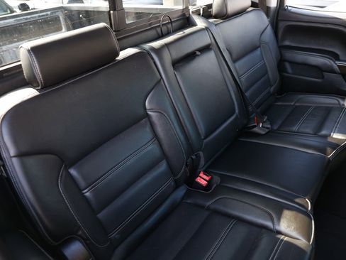 Used 2018 GMC Sierra 2500 Denali w/ Duramax Plus Package image 17