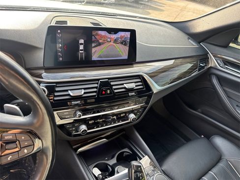 Used 2019 BMW 540i image 29