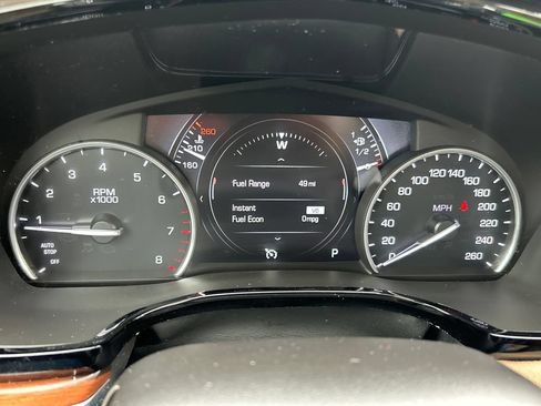 Used 2018 Cadillac XT5 Platinum w/ Driver Assist Package AWD/4WD image 24
