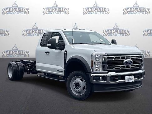 New 2026 Ford F550 4x4 Supercab Super Duty image 1