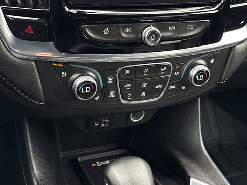 Used 2023 Chevrolet Traverse Premier w/ Redline Edition image 25