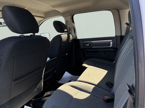 Used 2023 RAM 1500 Classic SLT AWD/4WD image 15