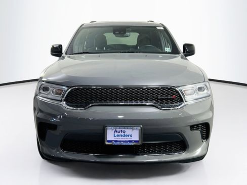 Used 2023 Dodge Durango SXT Launch Edition AWD/4WD image 2