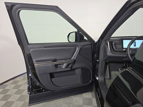 Used 2024 Rivian R1S Adventure AWD/4WD image 16