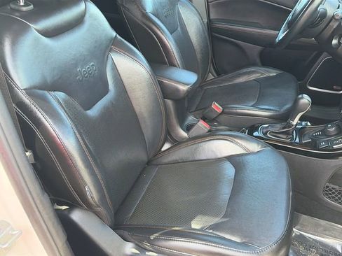 Used 2018 Jeep Compass Limited w/ Navigation Group AWD/4WD image 40