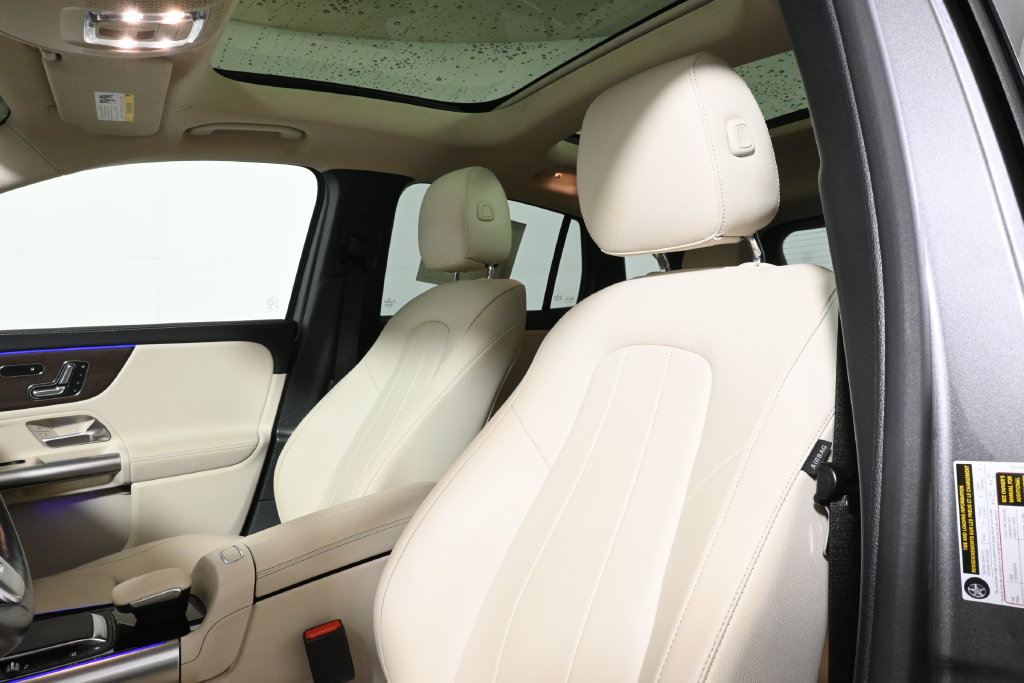 Certified 2023 Mercedes-Benz GLA 250 4MATIC image 15