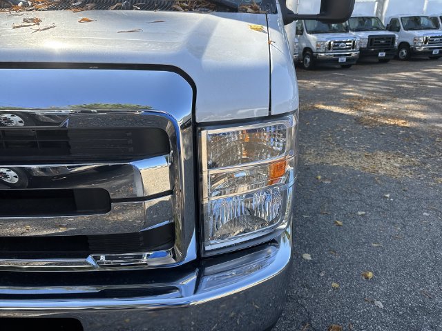 New 2026 Ford E-450 and Econoline 450 Super Duty w/ Power Equipment Group RWD image 11