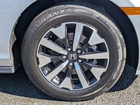 Used 2025 Honda Odyssey EX-L image 12