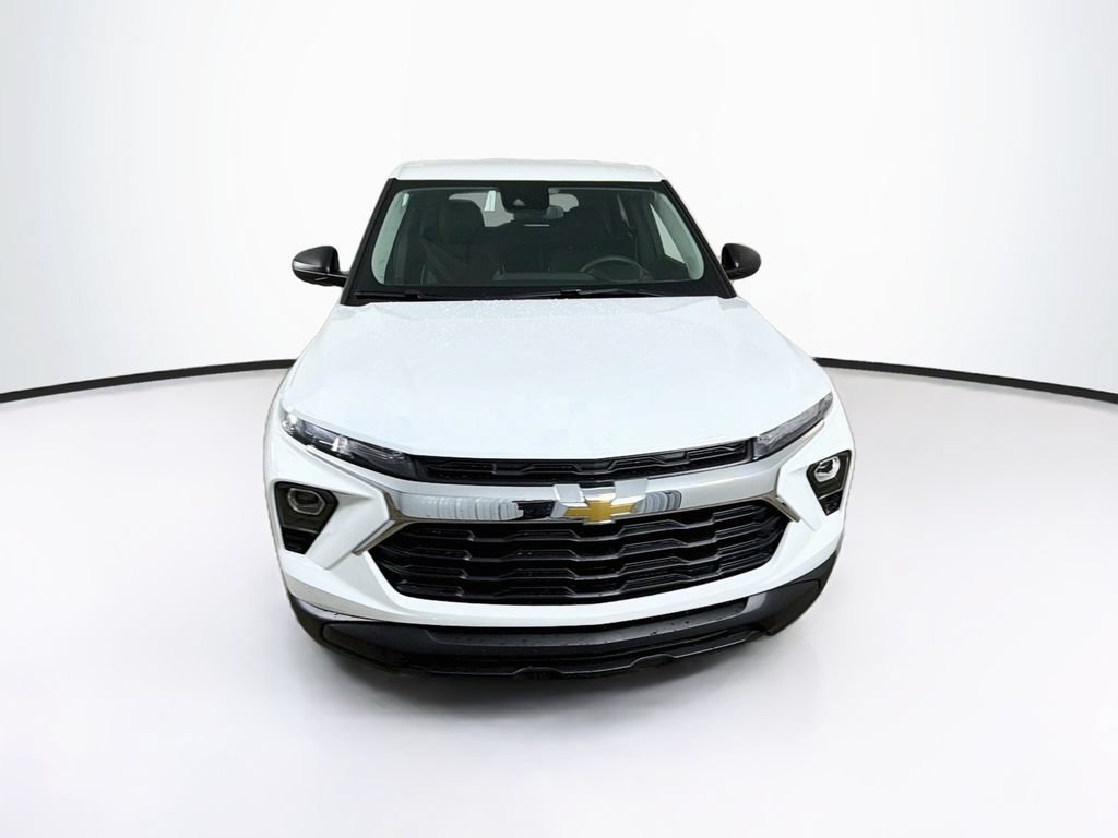 New 2026 Chevrolet TrailBlazer LS w/ LS Convenience Package AWD/4WD image 2
