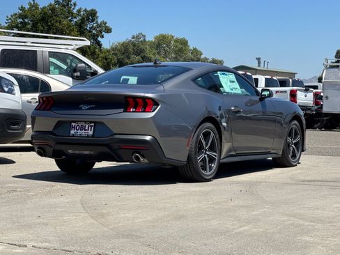 New 2025 Ford Mustang Coupe image 3
