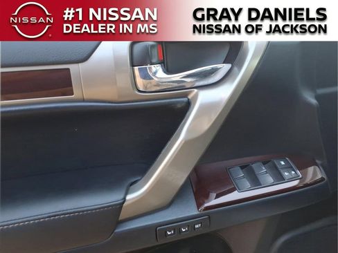 Used 2017 Lexus GX 460 Premium AWD/4WD image 11