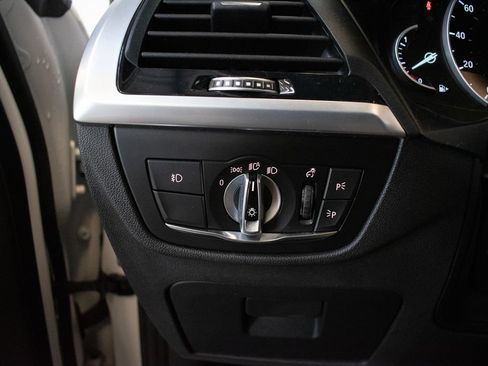 Used 2019 BMW X3 xDrive30i w/ Driving Assistance Package AWD/4WD image 18