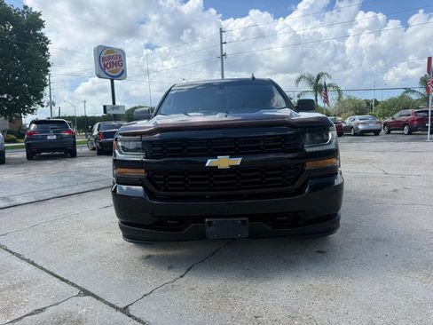 Used 2019 Chevrolet Silverado 1500 Custom w/ Custom Convenience Package RWD image 2