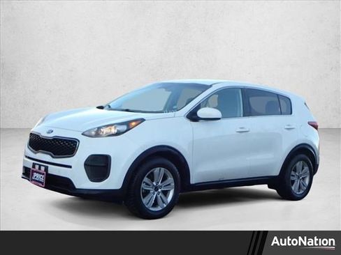 Used 2017 Kia Sportage LX image 1