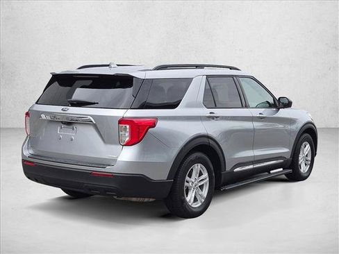 Used 2020 Ford Explorer XLT RWD image 5