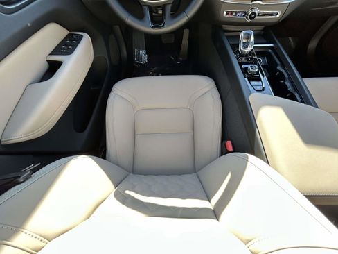 New 2026 Volvo XC60 T8 Plus w/ Protection Package Premier AWD/4WD image 15