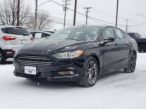 Certified 2018 Ford Fusion SE w/ Equipment Group 201A image 1