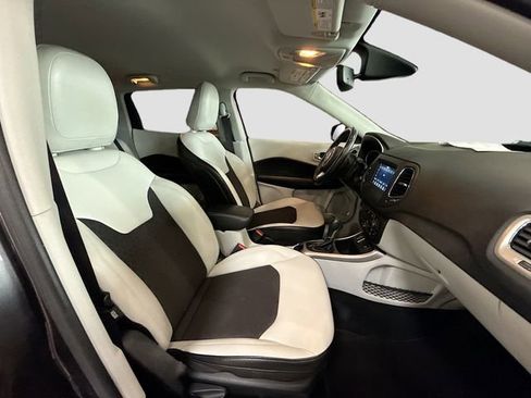 Used 2019 Jeep Compass Latitude w/ Popular Equipment Group image 26