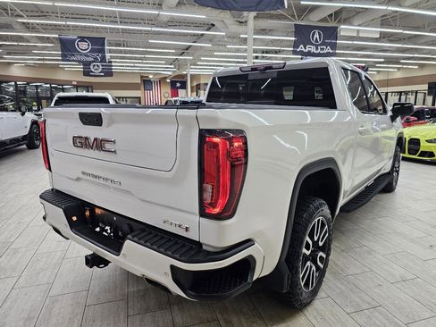 Used 2022 GMC Sierra 1500 AT4 w/ AT4 Premium Package image 6