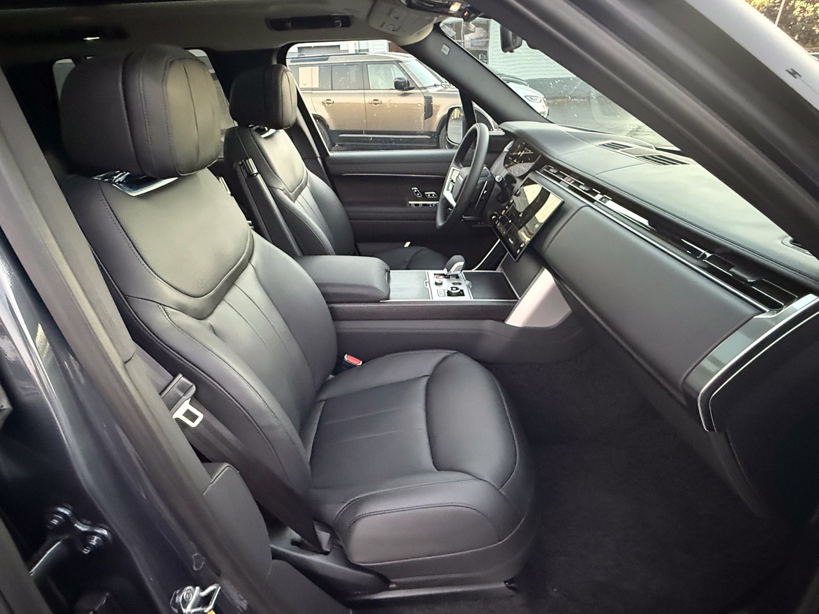 New 2027 Land Rover Range Rover SE AWD/4WD image 21