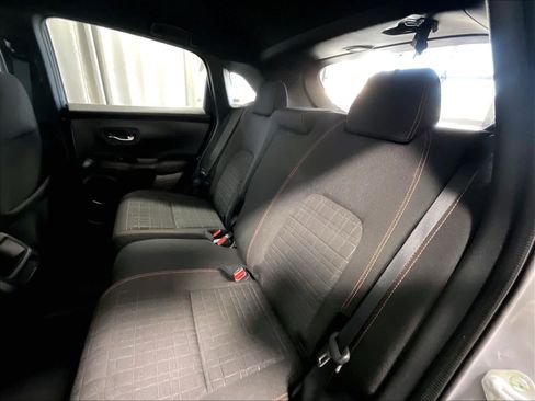 Used 2025 Honda HR-V Sport image 15