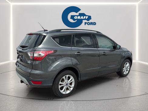 Used 2017 Ford Escape SE w/ Equipment Group 201A AWD/4WD image 8