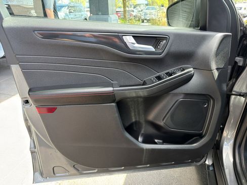 Certified 2023 Ford Escape ST-Line AWD/4WD image 14