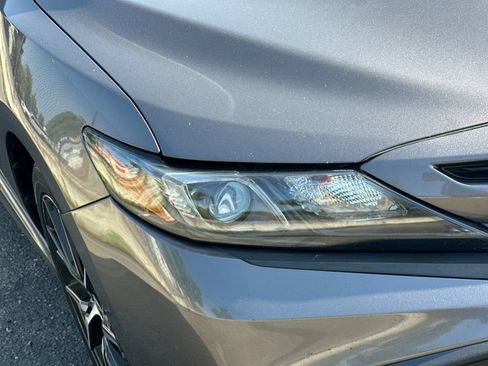 Used 2021 Toyota Camry SE FWD image 31