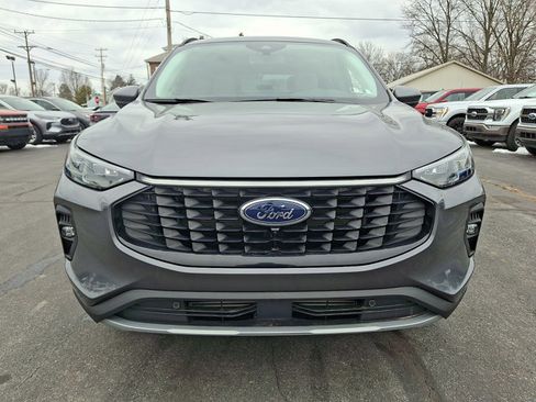 Certified 2024 Ford Escape Platinum AWD/4WD image 2