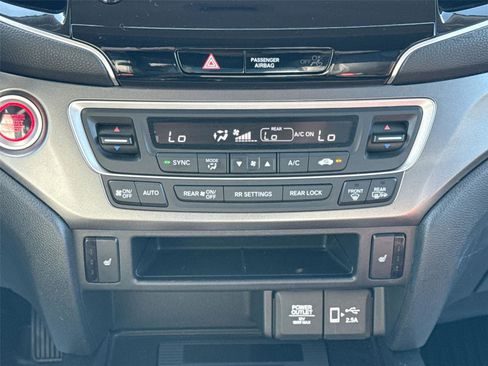 Used 2022 Honda Pilot Special Edition image 28