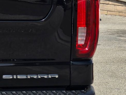 Used 2022 GMC Sierra 1500 Denali AWD/4WD image 8