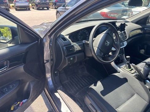 Used 2014 Honda Accord Sport image 8