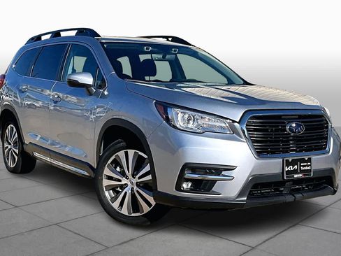 Used 2022 Subaru Ascent Limited w/ Technology Package image 2