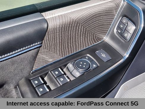 Used 2025 Ford F350 Platinum w/ FX4 Off-Road Package AWD/4WD image 9