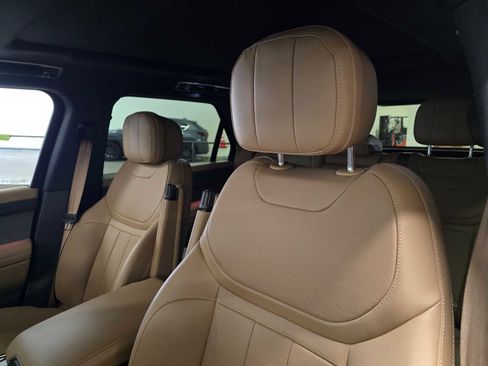 Used 2025 Land Rover Range Rover Sport SE AWD/4WD image 24