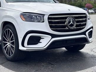 New 2026 Mercedes-Benz GLS 580 4MATIC video 2