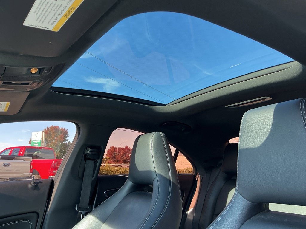 Used 2018 Mercedes-Benz CLA 250 image 14