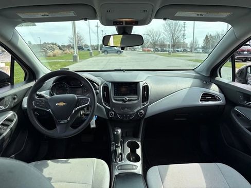 Used 2019 Chevrolet Cruze LS w/ LS Convenience Package image 15