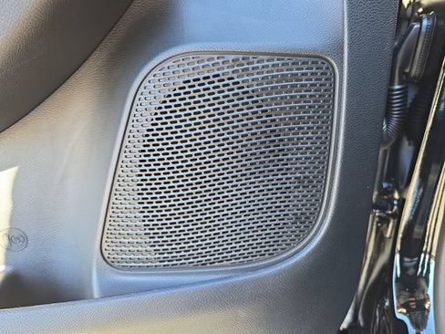 New 2026 Chrysler Pacifica Select w/ S Appearance Package FWD image 16