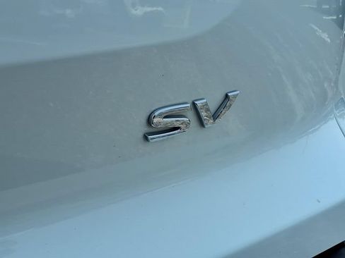 Used 2024 Nissan Pathfinder SV FWD image 23