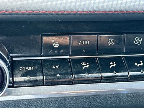 Used 2025 Chevrolet Equinox RS image 21