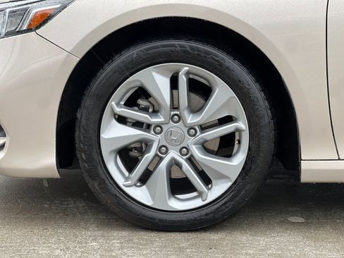 Used 2018 Honda Accord LX image 26