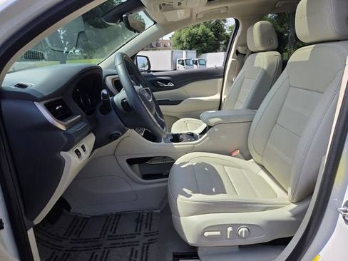 Used 2020 GMC Acadia Denali w/ Trailering Package AWD/4WD image 10