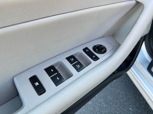 Used 2018 Hyundai Sonata Limited w/ Cargo Package image 13