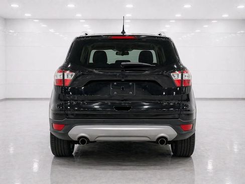 Used 2017 Ford Escape Titanium FWD image 4