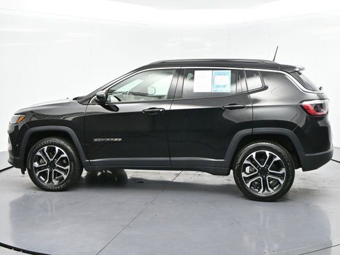 Used 2023 Jeep Compass Limited w/ Sun and Sound Group AWD/4WD image 5