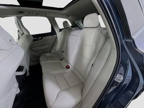 Used 2020 Volvo XC60 T5 Inscription w/ Protection Package Premier image 23